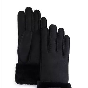 UGG Shearling Gloves, Women's, Black